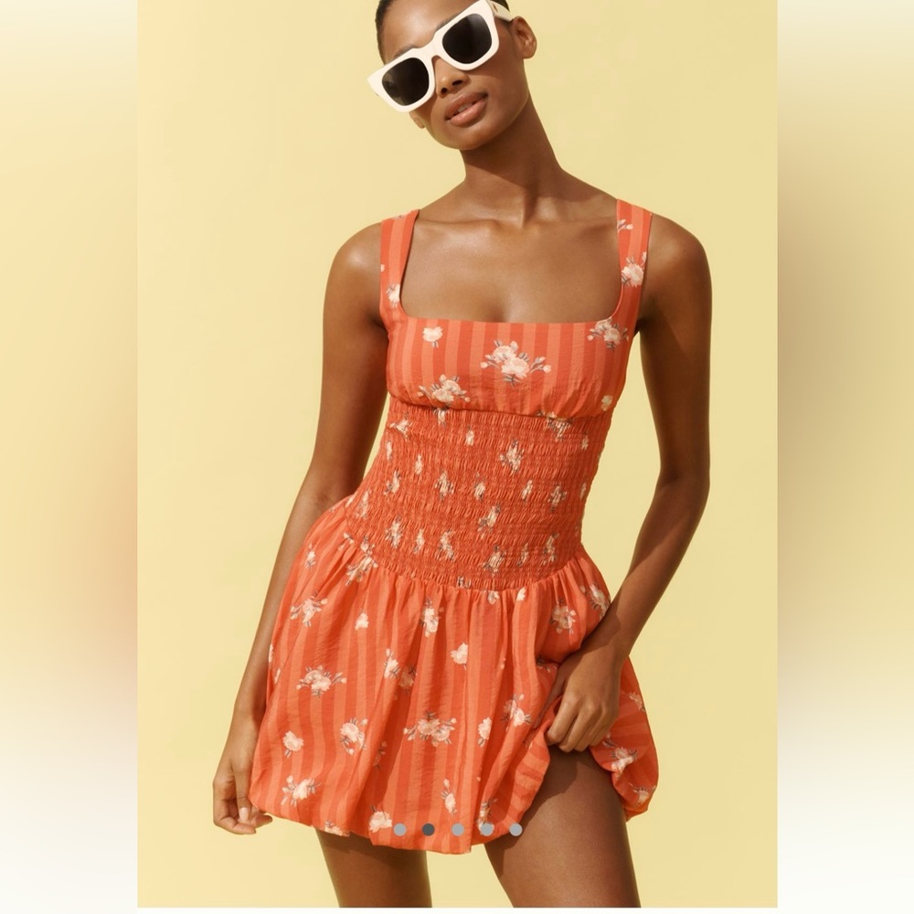 Anthropologie red floral square neck smocked mini dress NWT size Medium